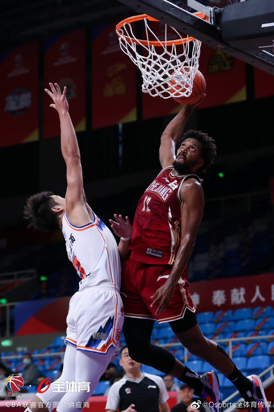 字母哥压哨绝杀